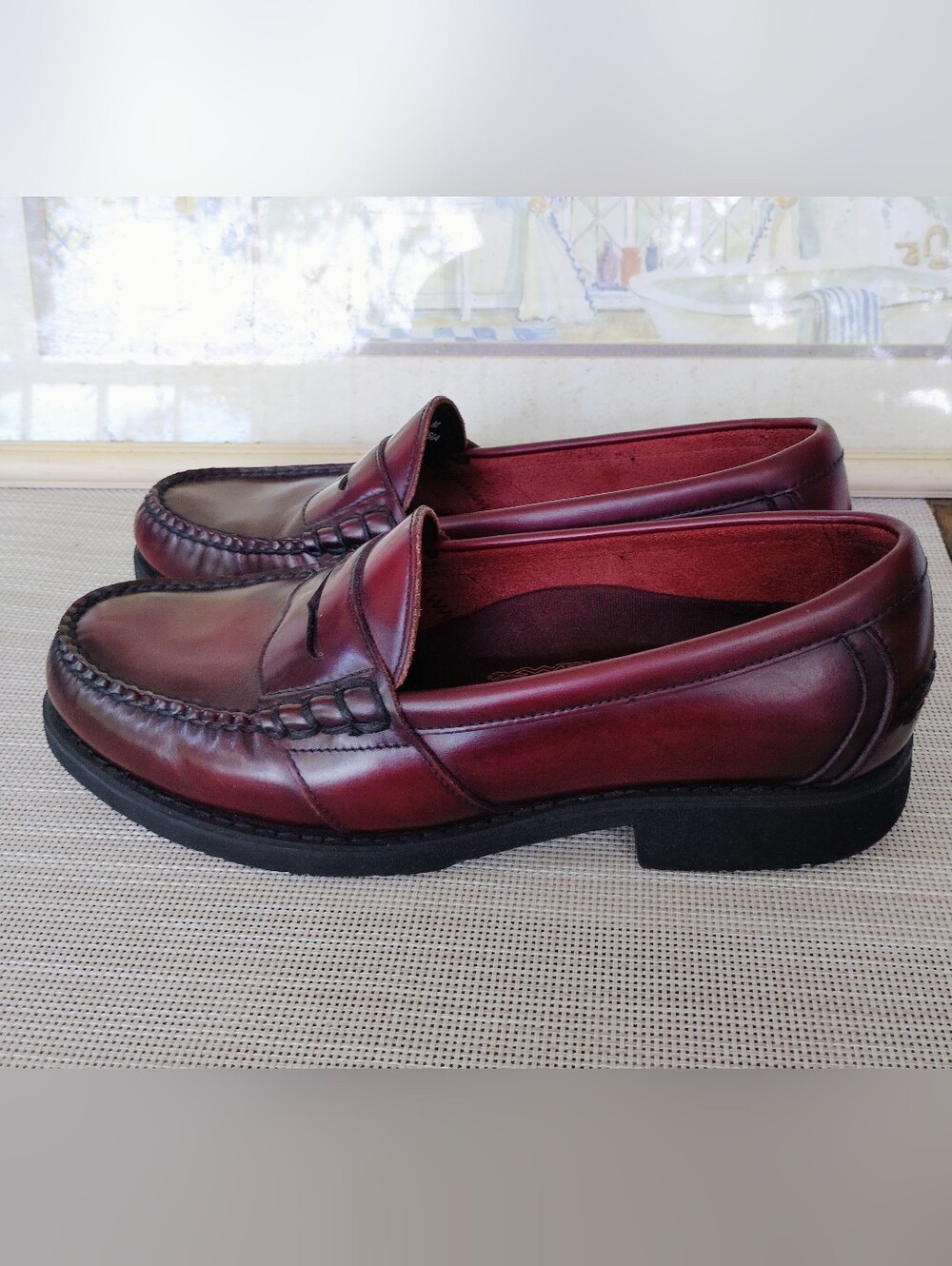 Men's Rockport Burgundy Leather/Black Slip-On Penny Loafers. Size 8.5M
